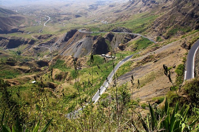 Airport to Tarrafal - A practical ride from Praia to northern Santiago