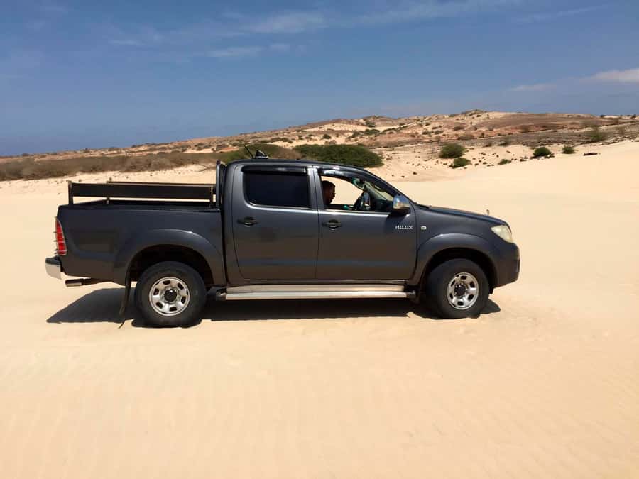 Boa Vista Island: Guided Santa Monica Beach & Caves Tour - Why this four-hour route works on Boa Vista