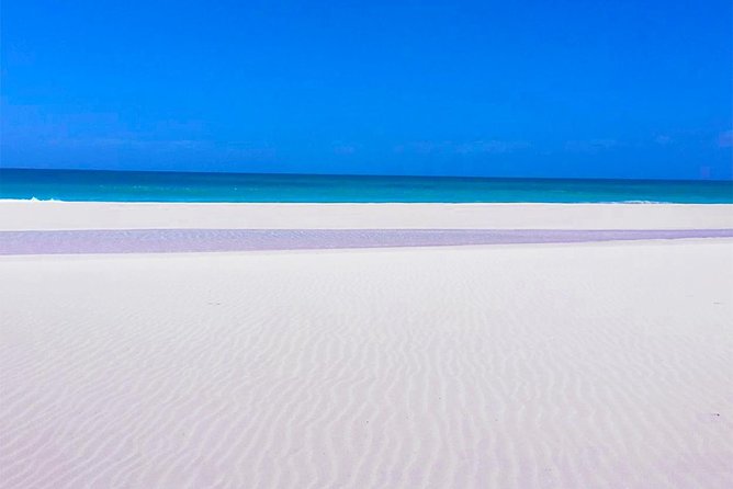 Boa Vista Island: Half-day Tour + Santa Monica Beach by 4x4 - Rabil and the hands-on side of Boa Vista