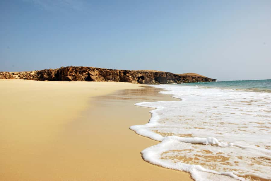 Boa Vista: Santa Monica, Dunes, Caves and Village 4x4 Tour - Varandinha’s Bracona caves meet the Atlantic