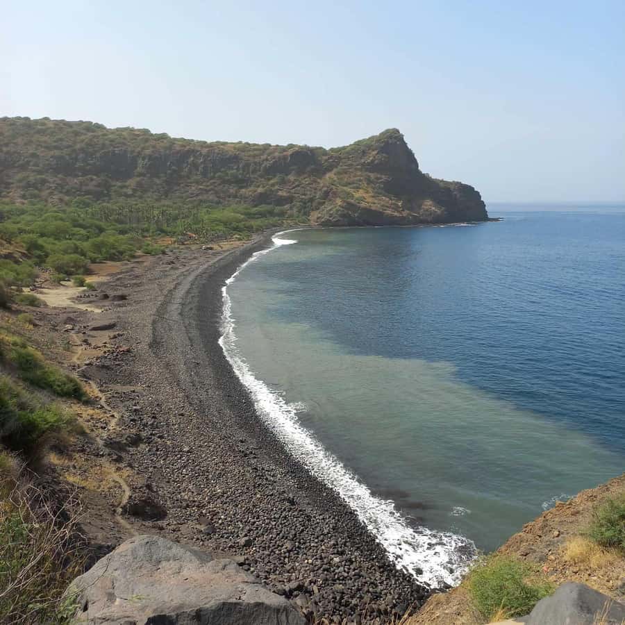 Boat Trip to Aguas Belas Cave+Barbecue - A black sand beach and a generous barbecue