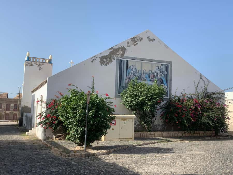 Boavista: City Tour with a Splash at Estoril Beach - Museu dos Naufragos and the stories of the sea