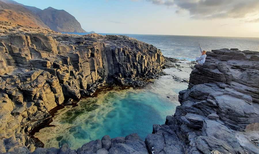 Discover the Black Sand Beach+the Natural Pool - Arriving at Ribeira das Prata’s black sand shore