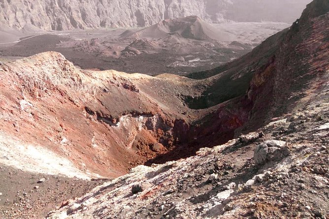 Fogo Island: Spectacular Vulcano HIking Experience(2829 m) - Starting at Cha das Caldeiras