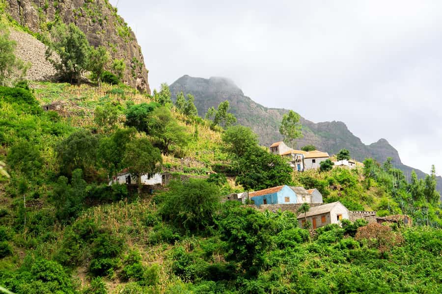 From Tarrafal: Serra to Principal Hike & Lunch with locals - The descent to Principal is the real workout
