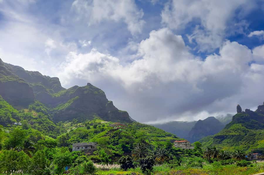From Tarrafal: Serra to Principal Hike & Lunch with locals - Should you book the Serra Malagueta to Principal hike?