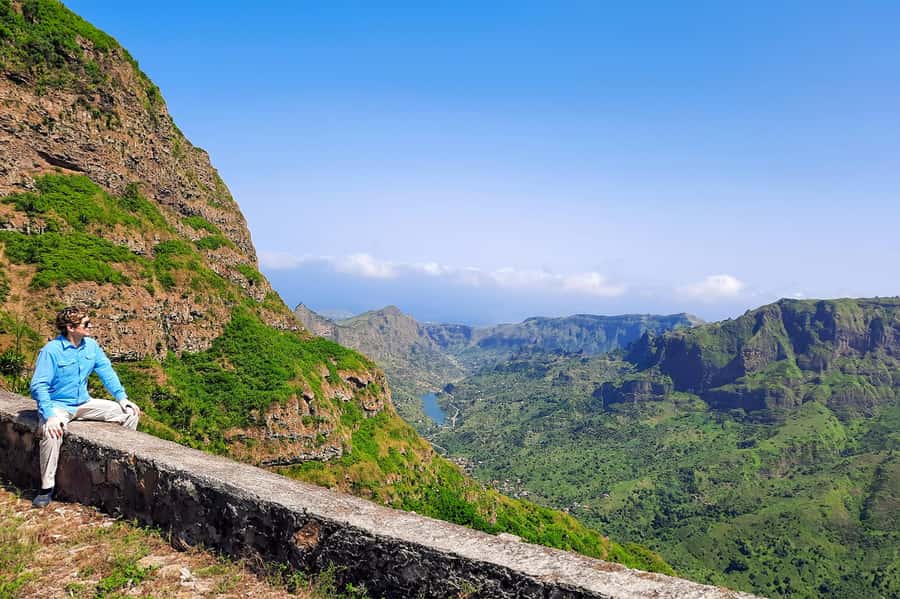 From Tarrafal: Serra to Principal Hike & Lunch with locals - A simple refreshment stop along the trail