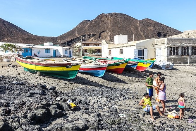 Full Day Island Tour, Highlights of São Vicente - The coastal road from Baía das Gatas to Calhau