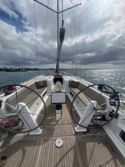 Full day sailing boat in Sal, Cape Verde:taste the Atlantic! - Watching the Atlantic change color