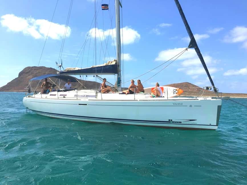 Full day sailing boat in Sal, Cape Verde:taste the Atlantic! - The crew and the mood on board