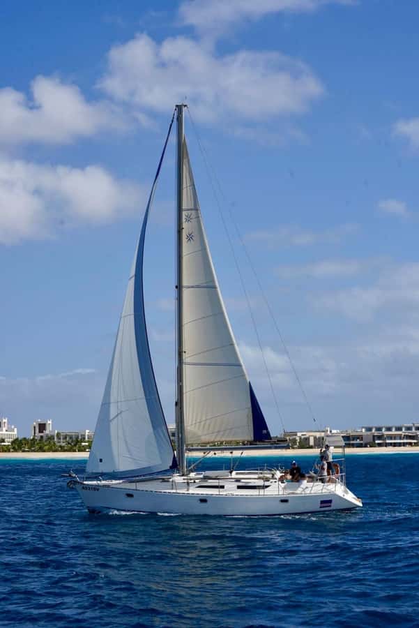 Half-Day Sailing Yacht Adventure in Sal Island - 3 hours - What the boat day feels like