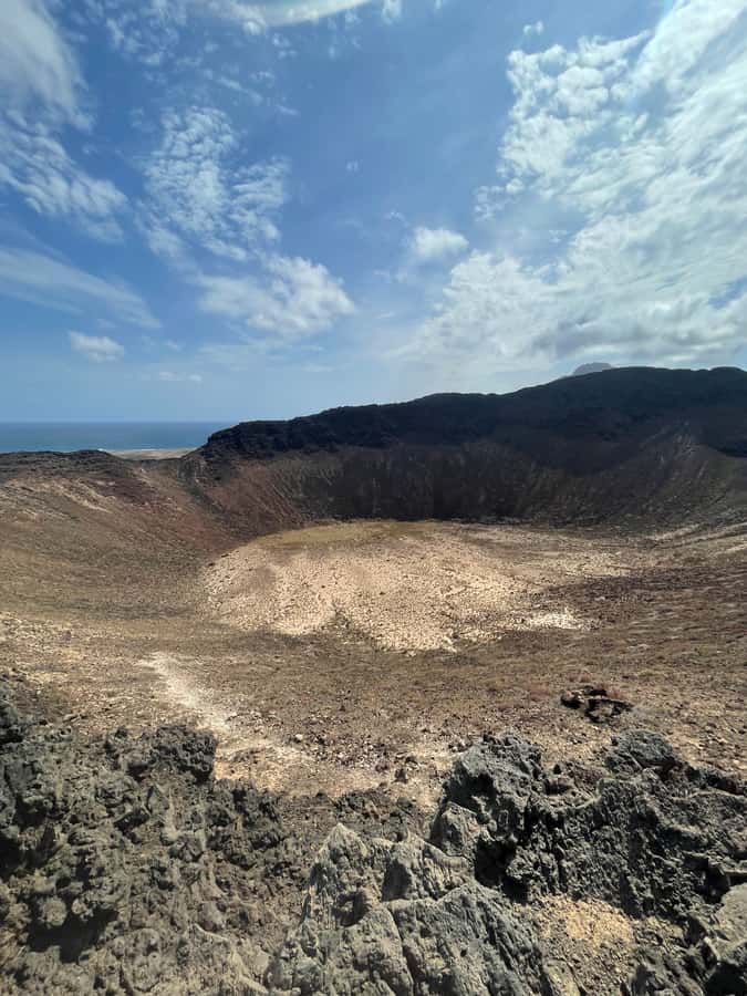 Hike Volcano Viana - Reaching the crater rim