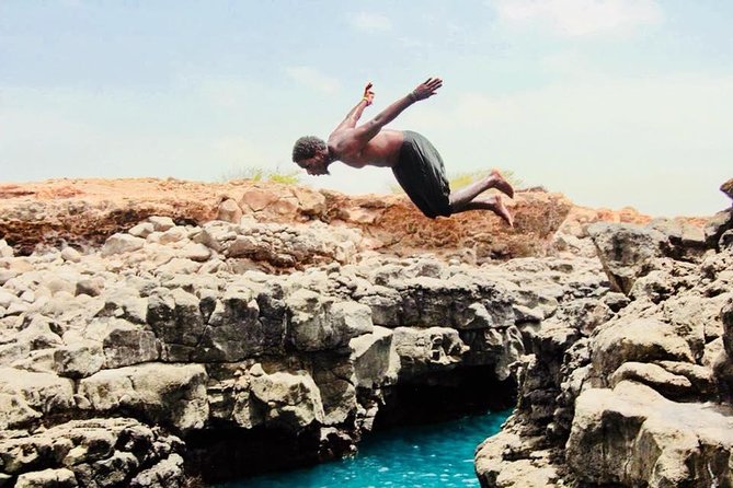 join us in this excursion of Sal island - Pedra de Lume connects Sal to salt production