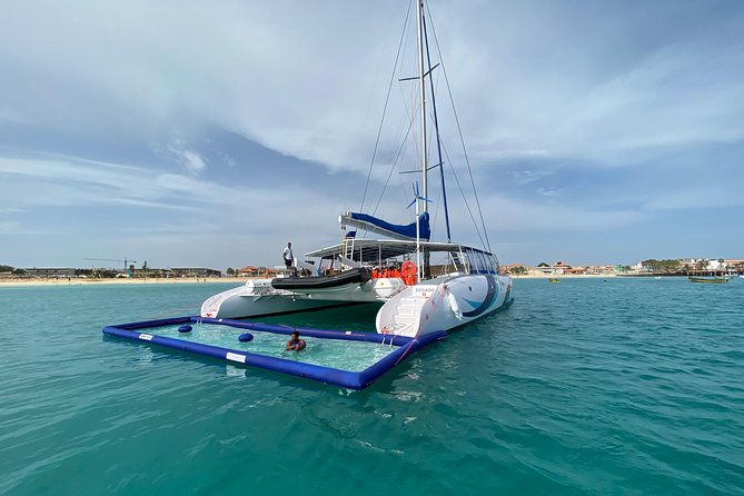 Lounge Catamaran SODADE Half-Day (Adults Only) - Who should book the Sodade catamaran?