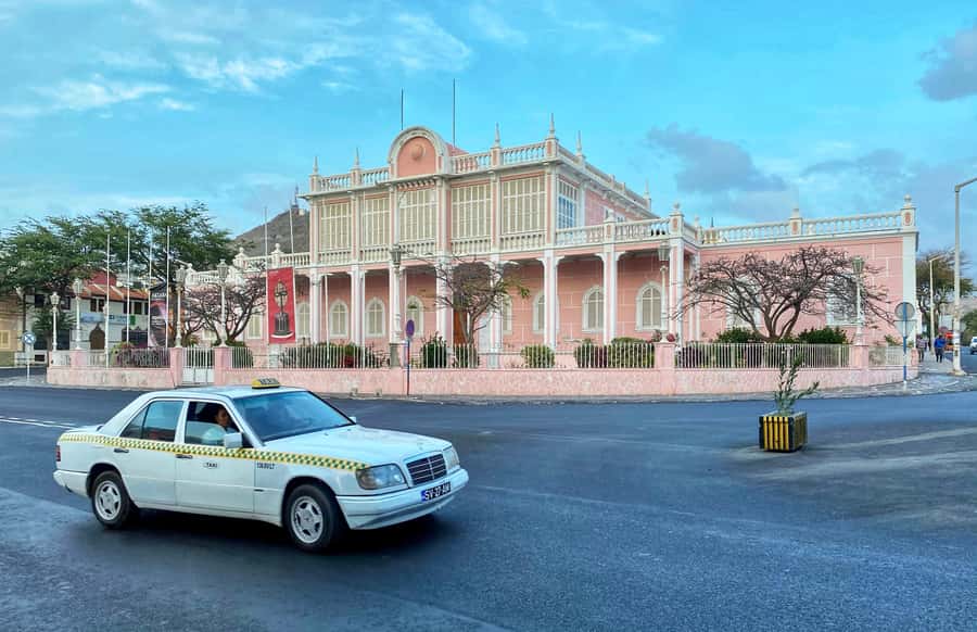 Mindelo: Private Walking Tour with Local Food Tasting - Key points at a glance