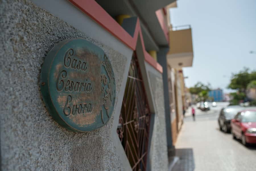 Mindelo: Private Walking Tour with Local Food Tasting - A first look at Mindelo through its markets and music