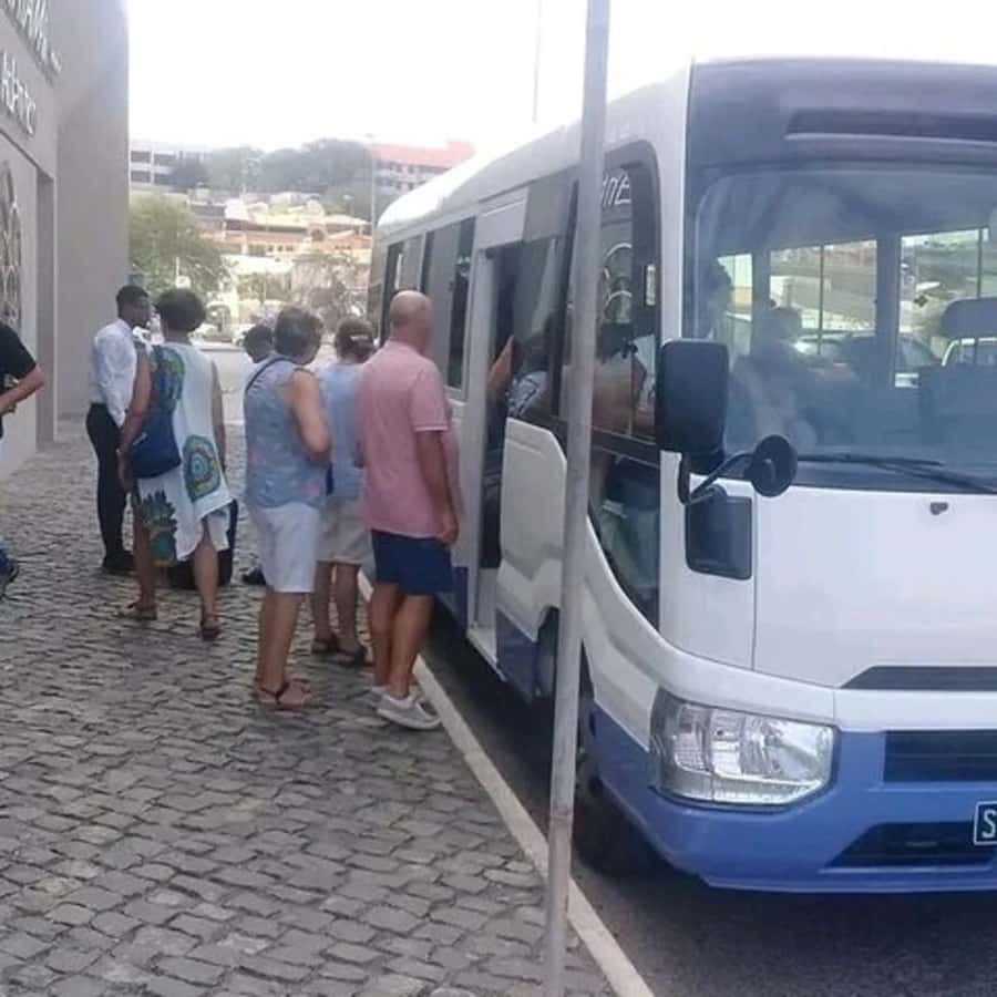 Praia & Cidade Velha: Guided City Tour - Timing, traffic, and the possible reverse route