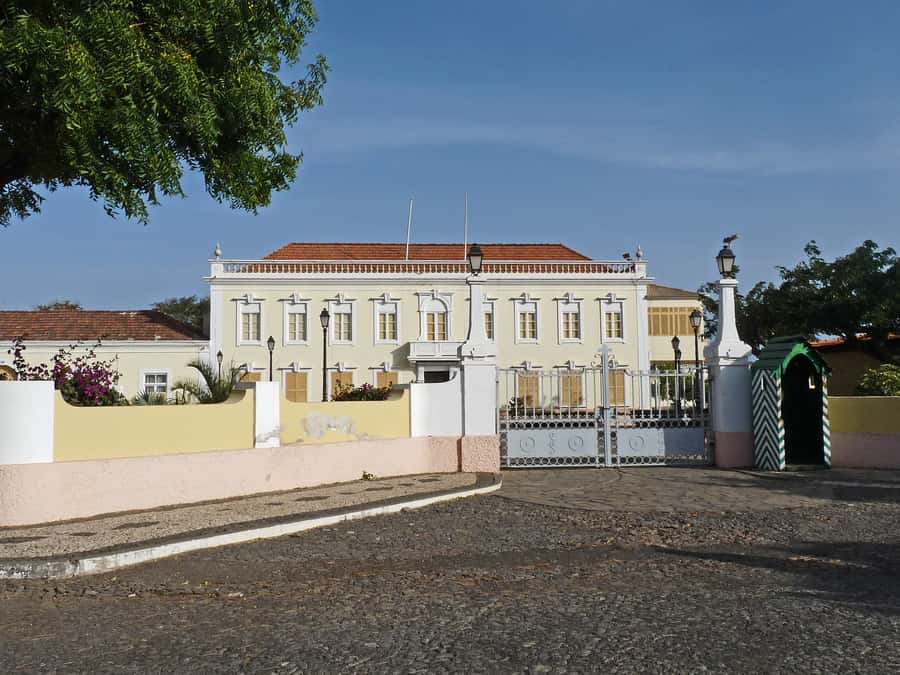 Praia & Cidade Velha: Guided City Tour - Who will get the most from this tour