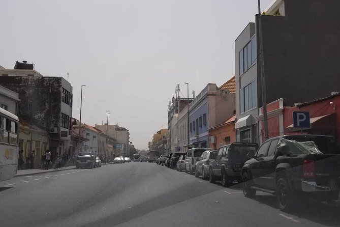 Praia city to the airport. - Airport or port, choose the right end point