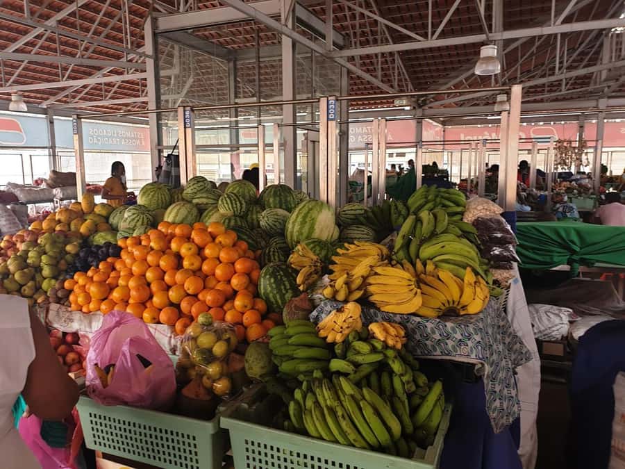 Praia City Tours - Sucupira Market in a compact 30 minutes