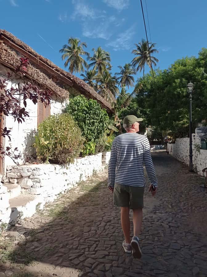 Praia: Plateau and Cidade Velha Guided Tour - Markets that show everyday Cape Verde