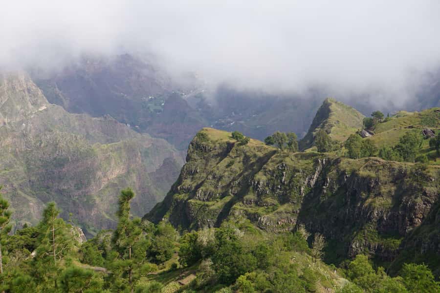 Ribeira Grande: Hiking Day Trip to Ribeira de Torre - Crossing the Ribeira de Torre valley
