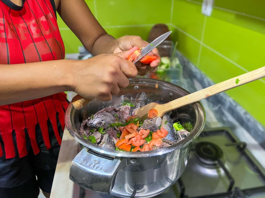 Sal Island: Catxupa Cooking Class with a local family - How personal is a small group of up to 10?