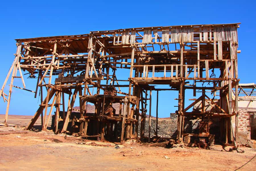 Sal island : Full day excursion Salinas, Shark Bay, Blue Eye - What to pack for the salt, rock, and shallow water