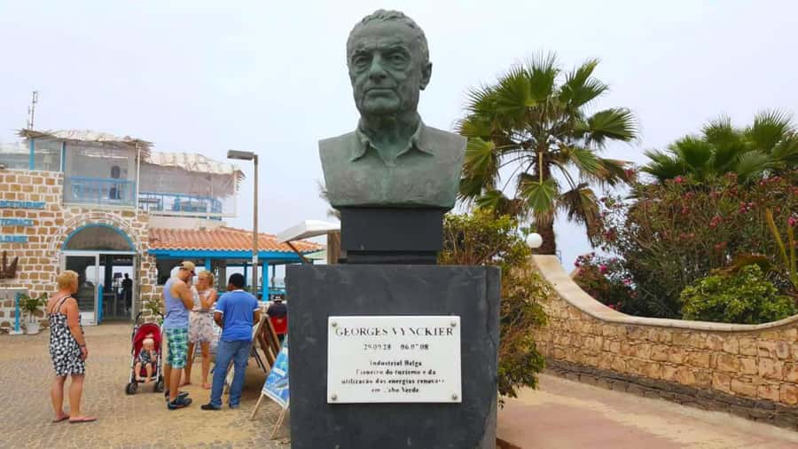 Sal island: Guided Historical and Cultural Tour - The airport drive and Sal’s changing fortunes