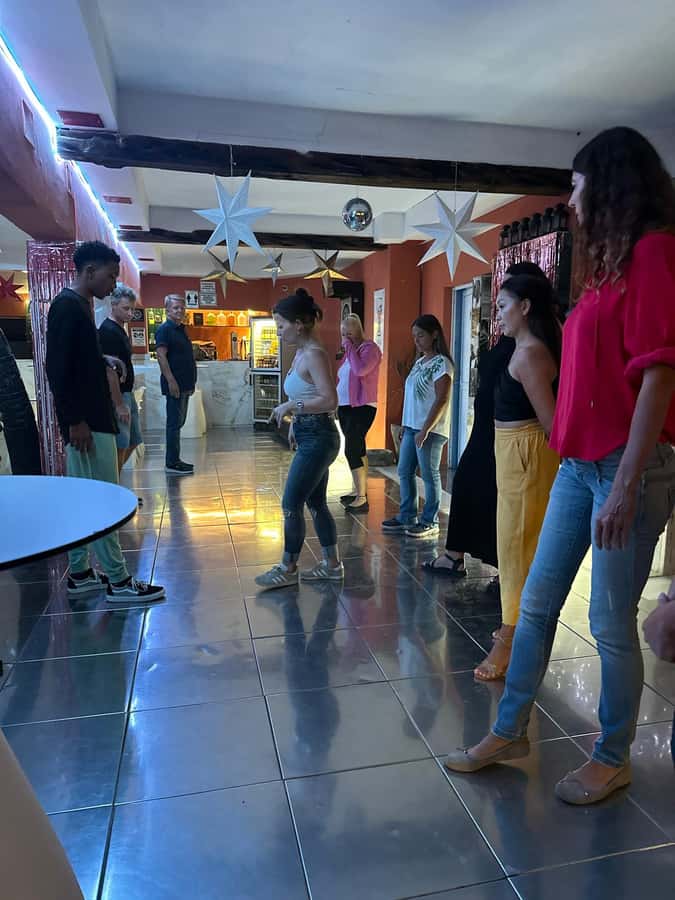 Sal: Kizomba Group Class - Santa Maria, Cape Verde - What happens during the one-hour class