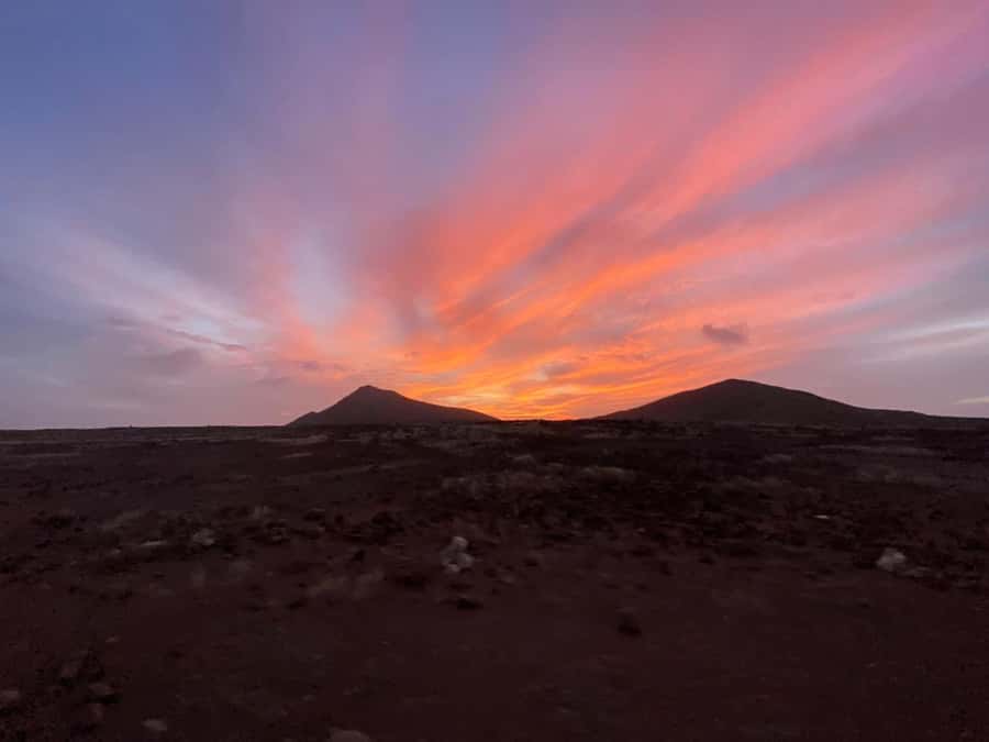 Santa Maria: Guided Coastal Hike & Monte Leão Sunset - Who will enjoy this most