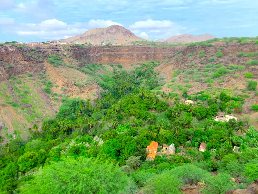 Santiago: Calabaceira Valley Trek & Visit to Cidade Velha - Baobabs, birds, and an old escape route