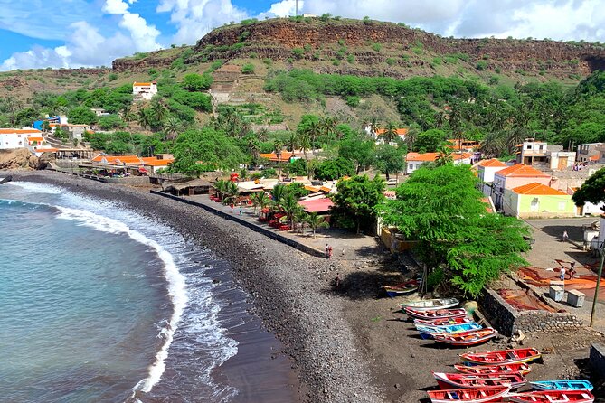 Santiago Island: 4-Hour Calabaceira Valley Hike & Guided Tour to Cidade Velha - São Filipe Fortress and the best view of the old town