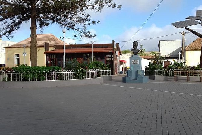 Santiago Island Experience - Assomada markets and the island’s old kapok tree