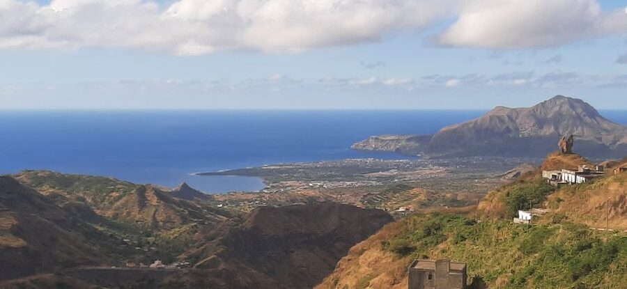 Santiago Island: Full-Day Sightseeing Experience - Mountain Roads and Santiago Views