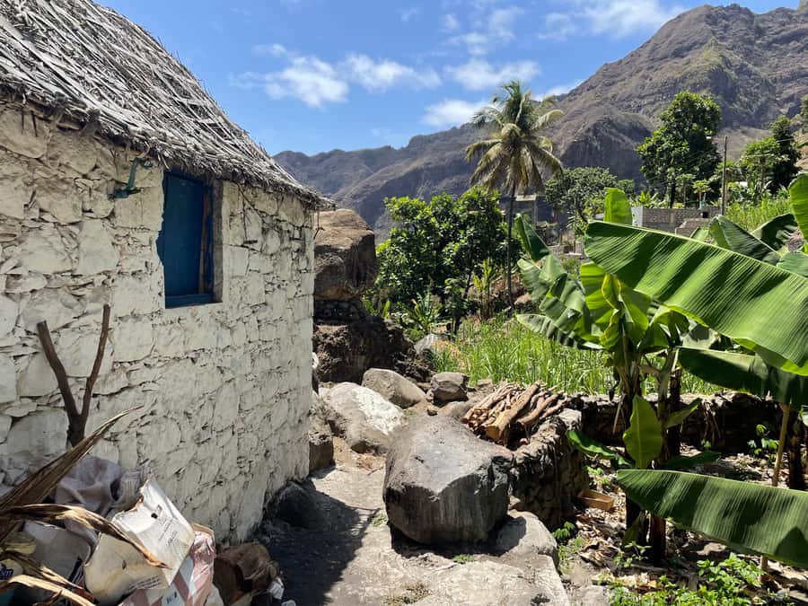 Santo Antão Highlights: Day Trip by Car with Ferry from SV - Porto Novo and the climb toward Cova de Paúl
