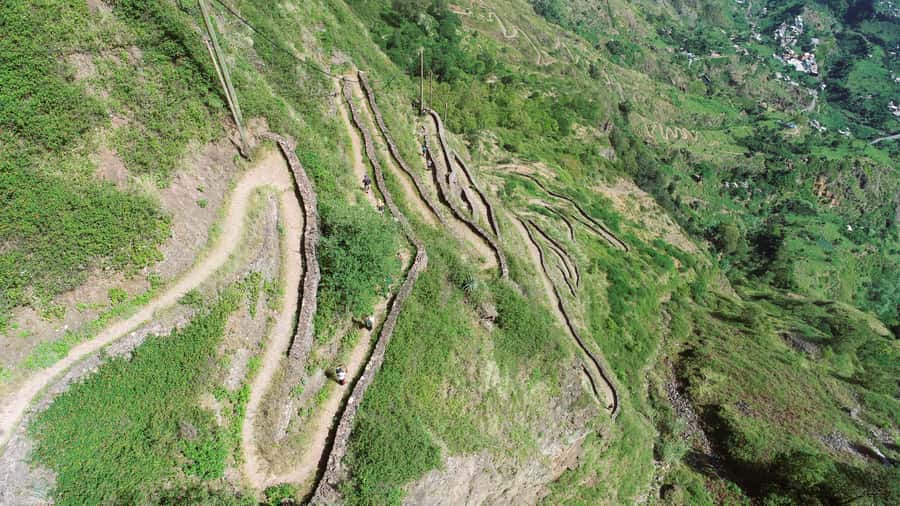 Santo Antão: Hiking Cova Volcano Crater to Ribeira Paúl - Fitness, clothing, and mountain safety