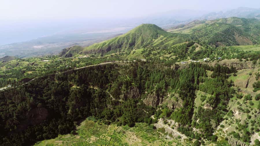 Santo Antão: Hiking Cova Volcano Crater to Ribeira Paúl - The guide makes the difference