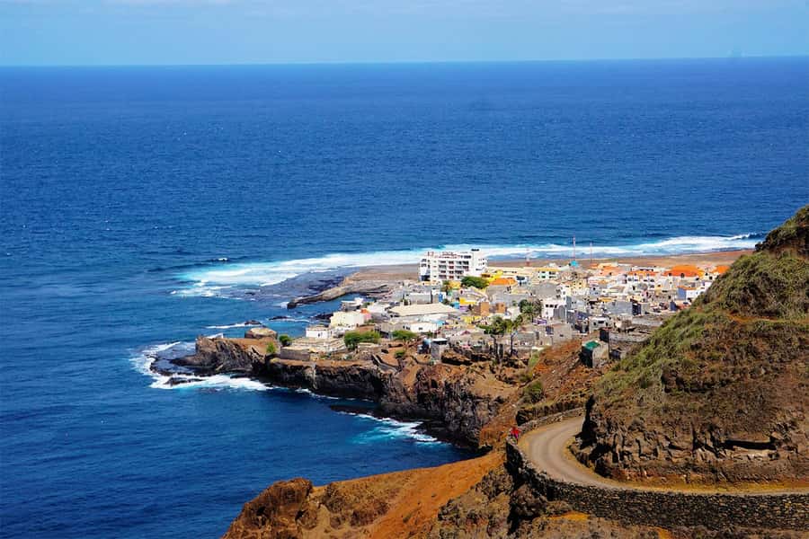 Santo Antão: Ponta do Sol & Fontainhas Guided Trip with Hike - The road to Fontainhas delivers the big view
