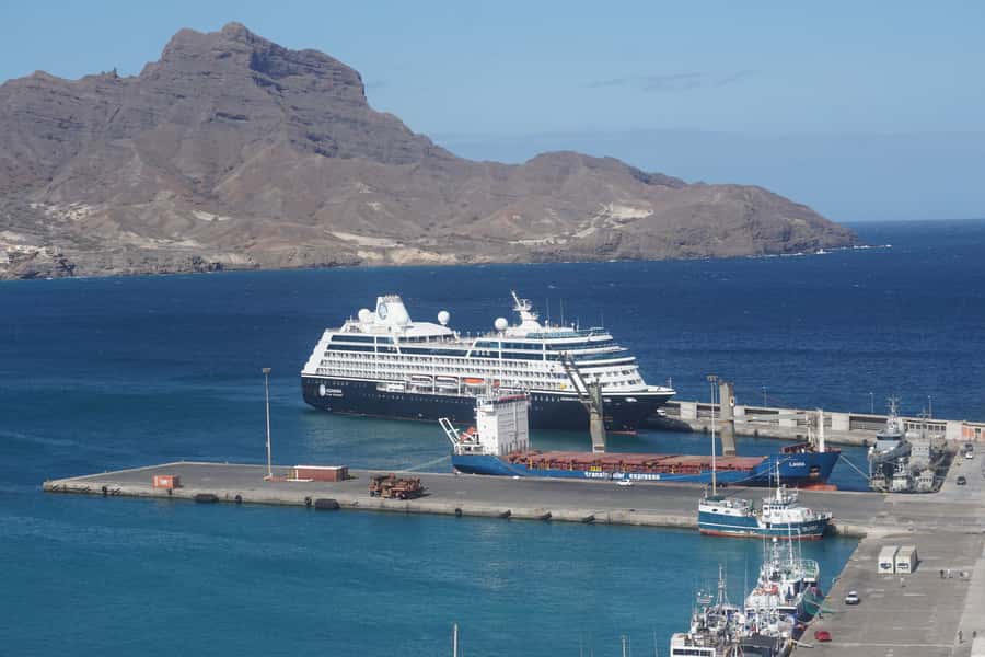São Vicente: Private Highlights Tour from Mindelo Port - Practical details that affect the day