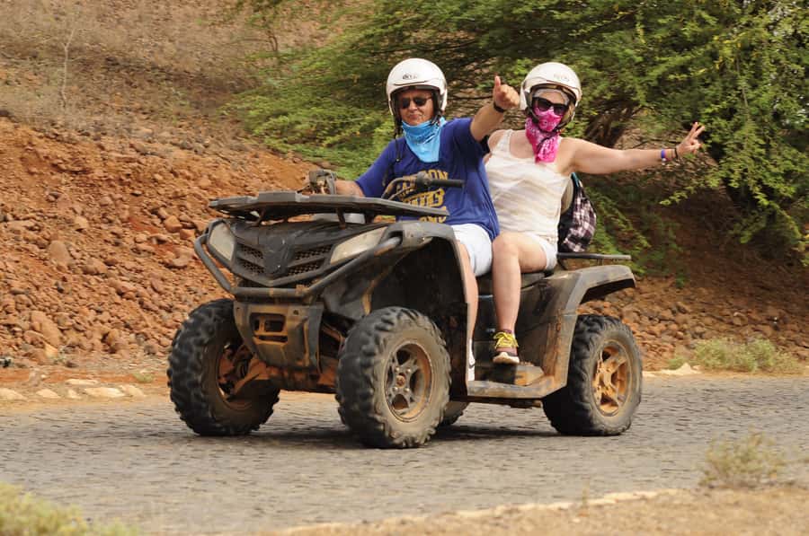 São Vicente: Quad Bike Tour in Mindelo - 4 Hours Adrenaline - Baía das Gatas: a proper pause in the ride