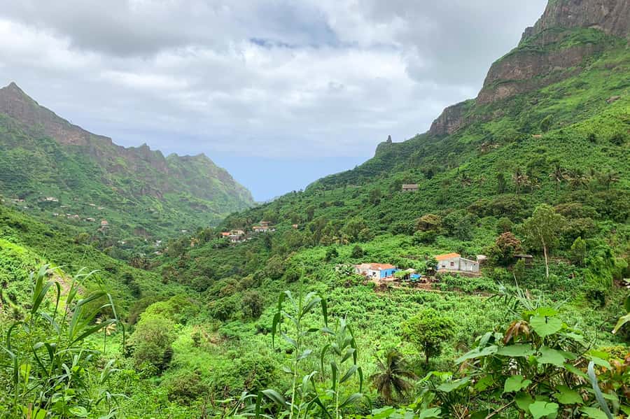 Serra Malagueta: Principal Valley Hike & Lunch with Locals - The Principal Dam and the final hour on the east coast