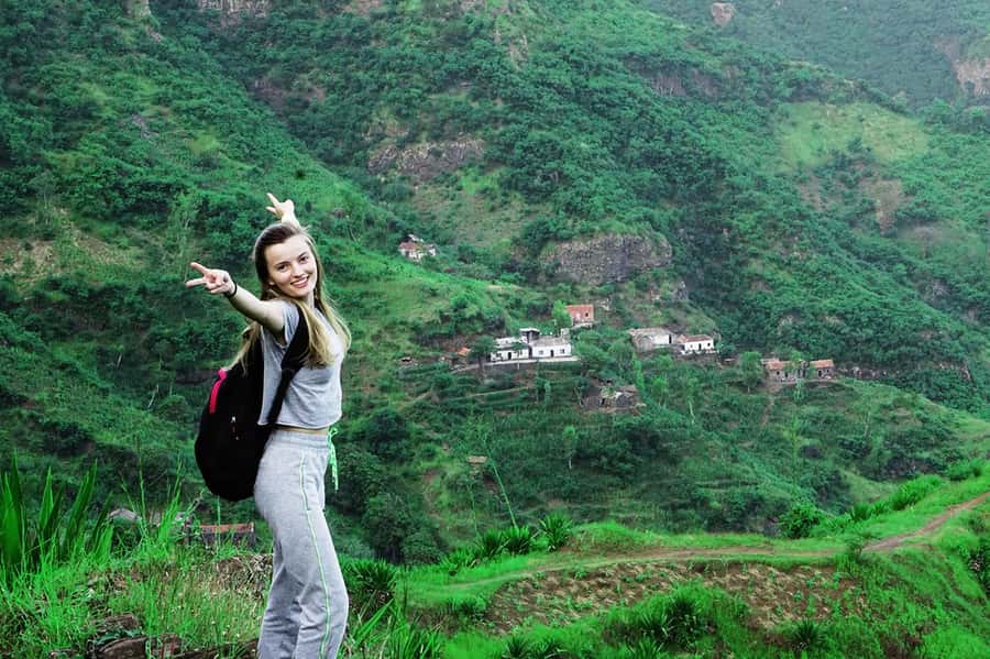 Serra Malagueta: Principal Valley Hike & Lunch with Locals - How hard is the 4.5-kilometer trail?